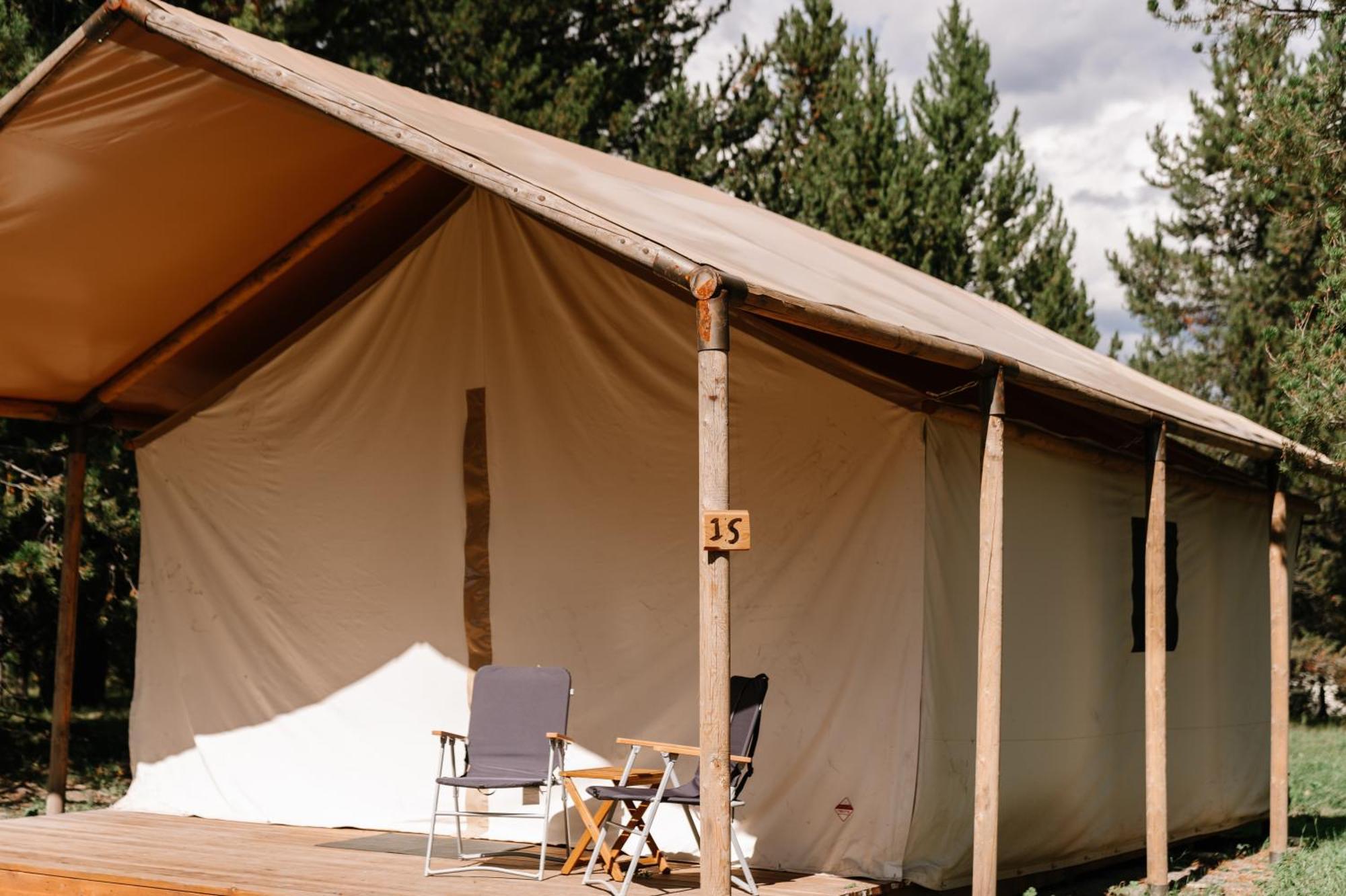 Starlight Retreat Yellowstone *