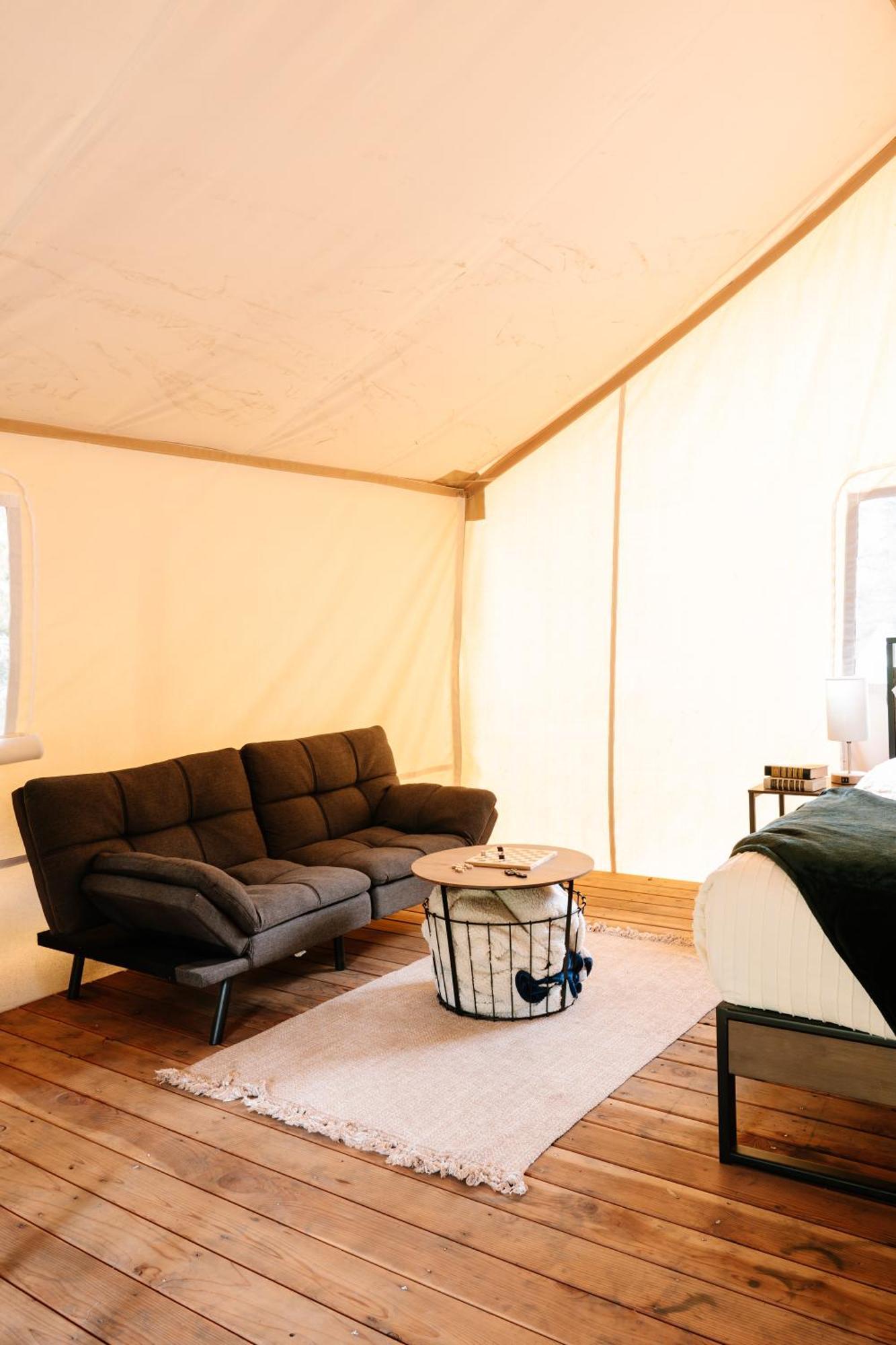 Starlight Retreat Yellowstone Campo de lujo